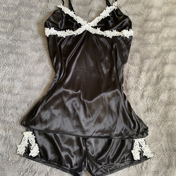 🖤 NEW SEXY 🖤 2 pc lingerie pajamas laced lightweight breathable sleepwear M - Picture 1 of 3